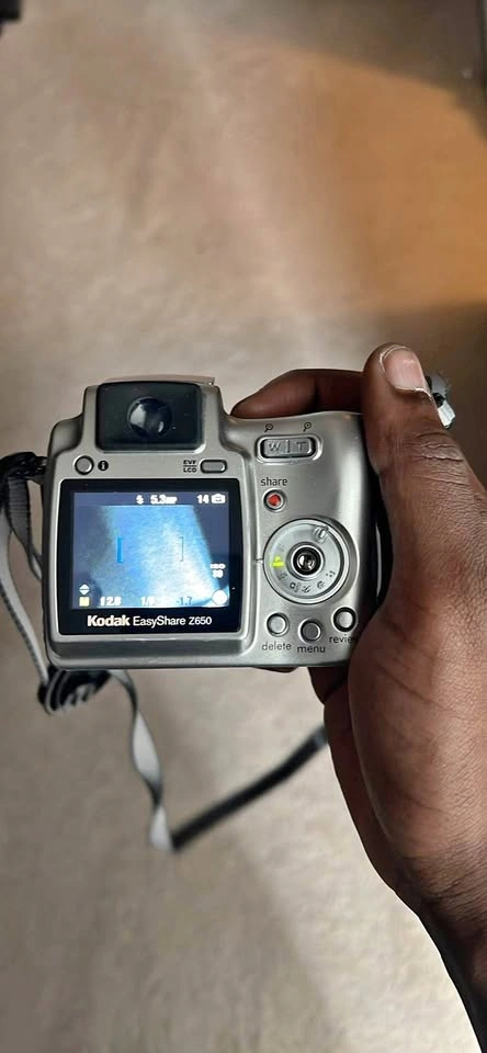 Kodak EasyShare Z650 Digital Camera
