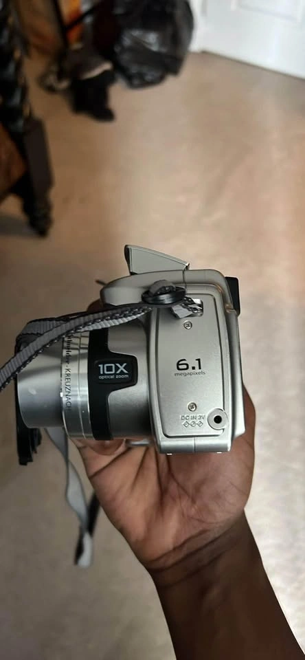 Kodak EasyShare Z650 Digital Camera - photo 2