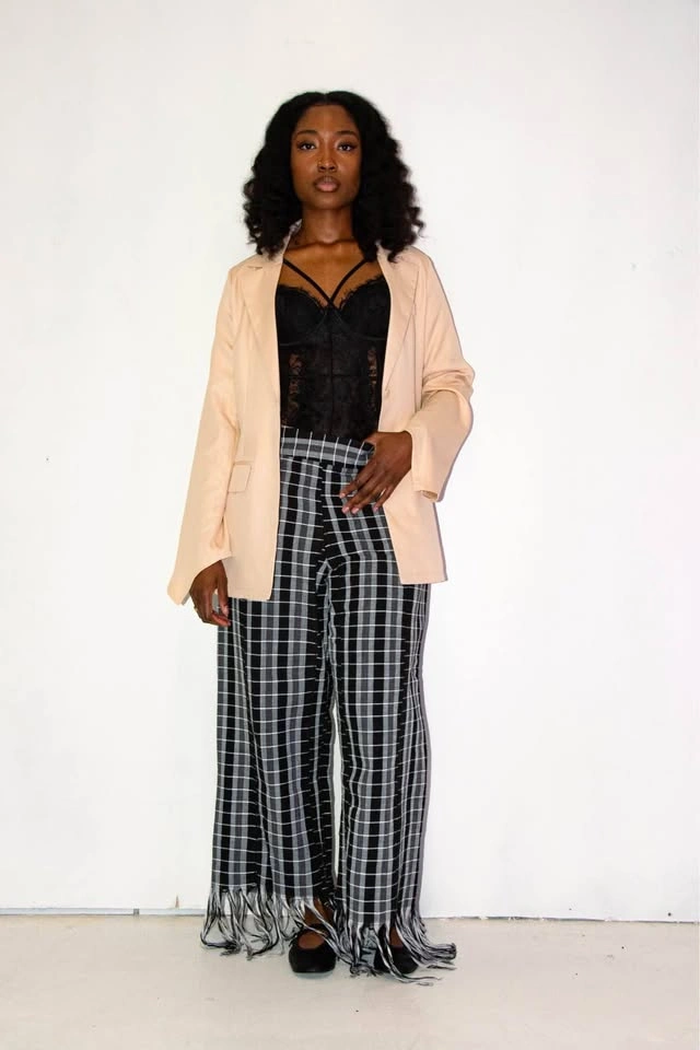Black and white pants with fringe at bottom - photo 4