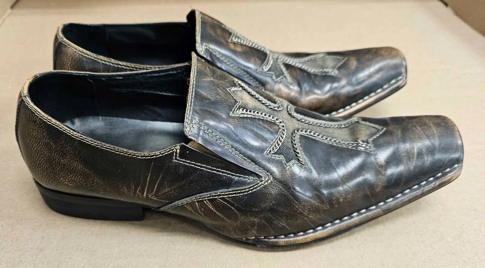 ALDO Kaman Men's Y2K Gothic Cross Distressed Leather Loafers - photo 3