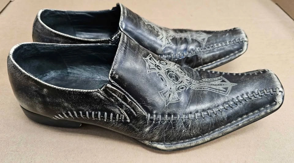 ALDO Men's Y2K Gothic Cross Distressed Leather Loafers Size 8 - photo 3