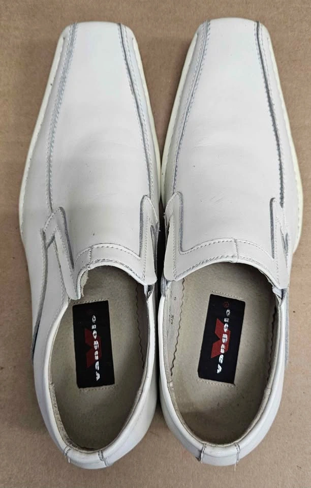 Vangelo Men's White Leather Square Toe Loafers - Size 9