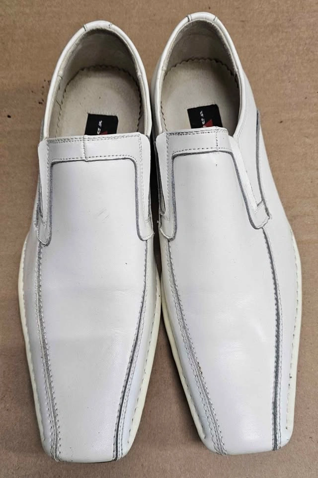 Vangelo Men's White Leather Square Toe Loafers - Size 9 - photo 2