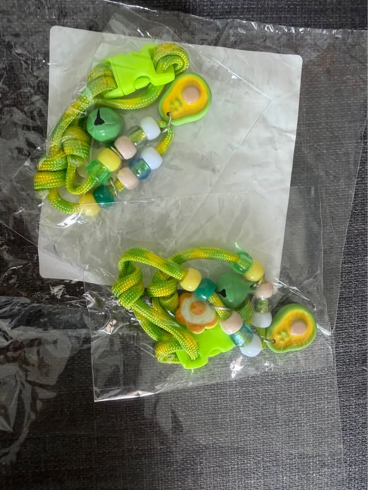 New pet gift - Set of 2 Green Avocado and Flower Pet Collars