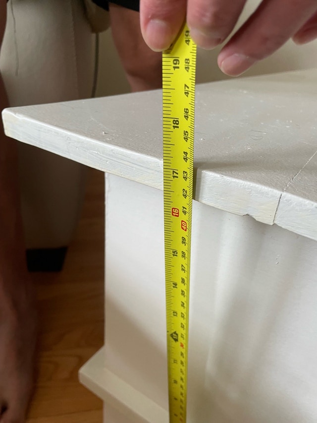 White wooden TV table - photo 3