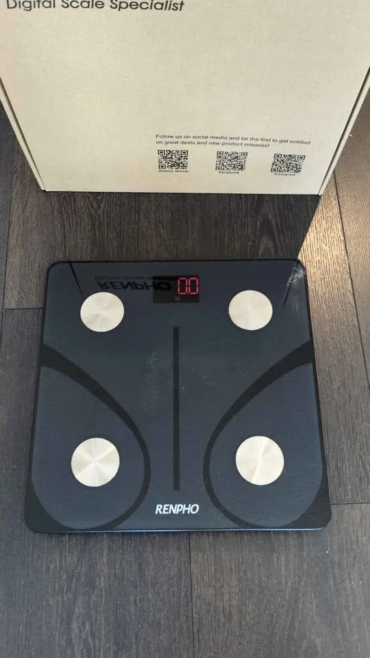 Glass digital bathroom scale - photo 2