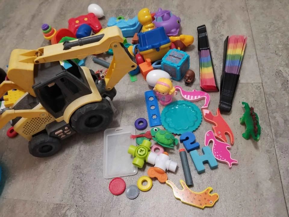 All for $4 Kids Toys etc - photo 4