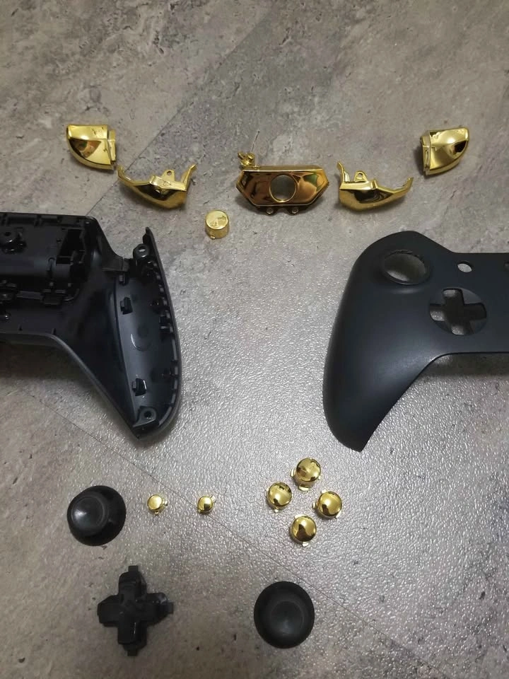 Xbox One Controller Parts - photo 4