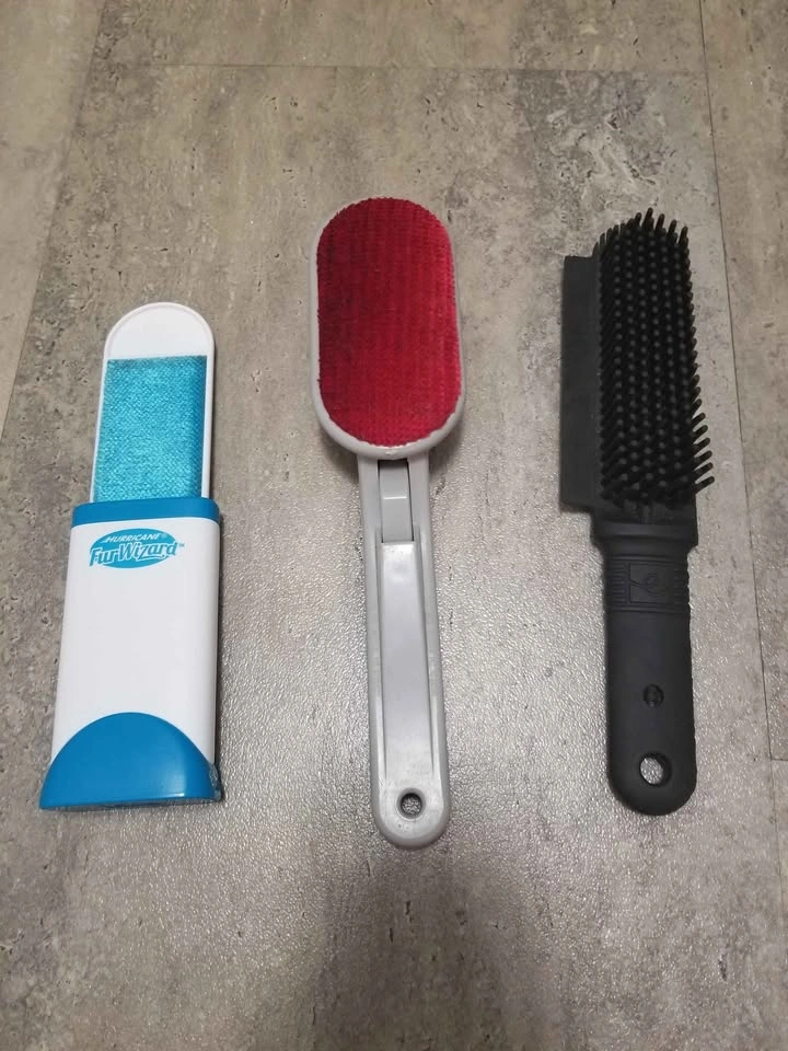 Pet Fur Lint Removers dog cat hair Brushes - photo 2