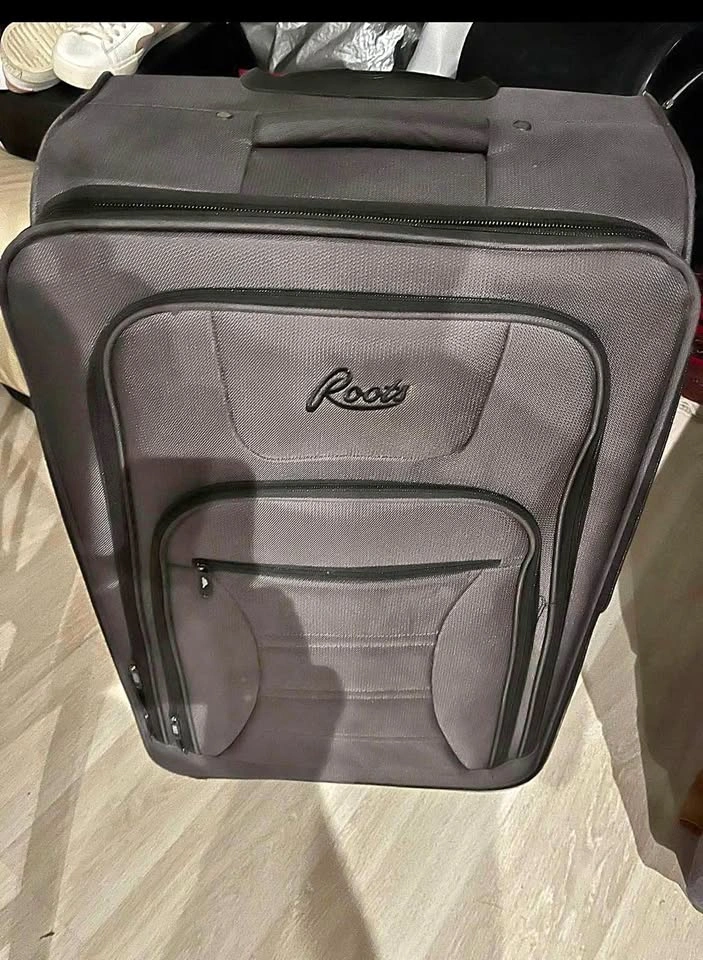 Roots Suitcase 30”