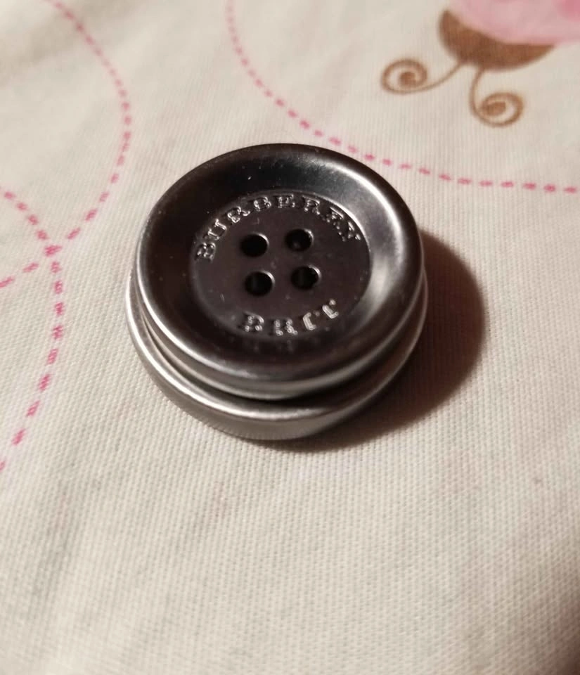 Vintage Burberry Britt Replacement Metal Buttons - photo 4