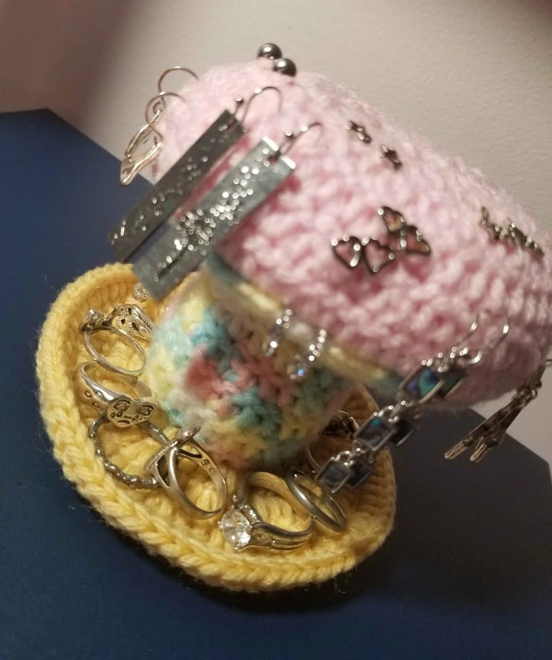 Colorful Crochet Mushroom Jewelry Holder - photo 2