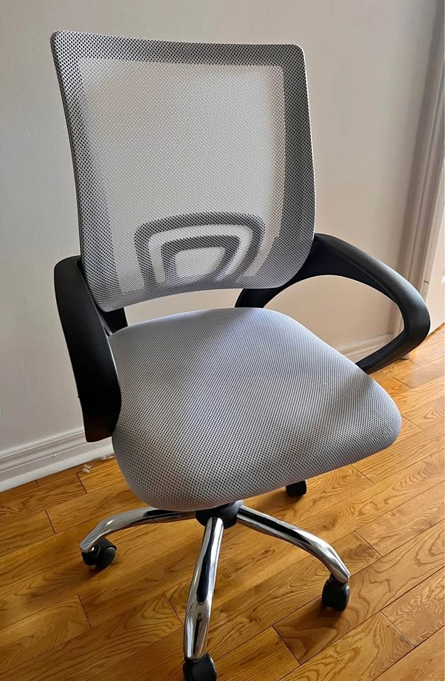 Office Chair – white Mesh