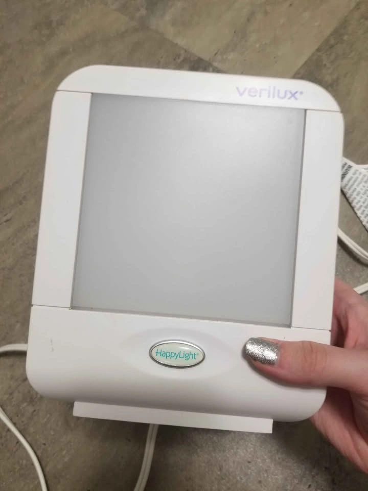 Portable White Light Therapy Lamp Verilux HappyLight - photo 3
