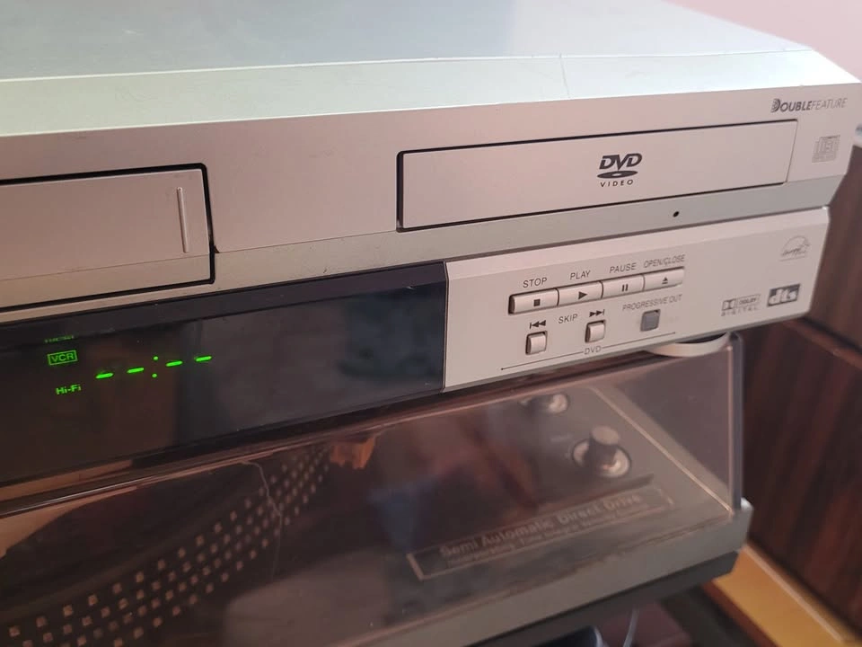 Panasonic PV-D4743S DVD VCR VHS 4-Head Hi-Fi Combo Player - photo 4