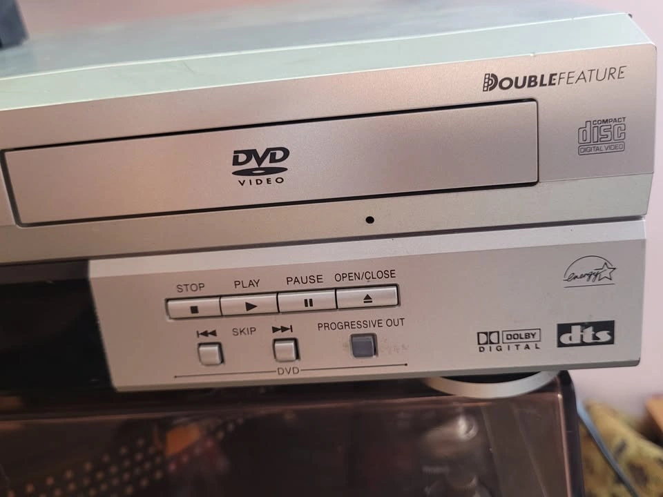 Panasonic PV-D4743S DVD VCR VHS 4-Head Hi-Fi Combo Player - photo 5
