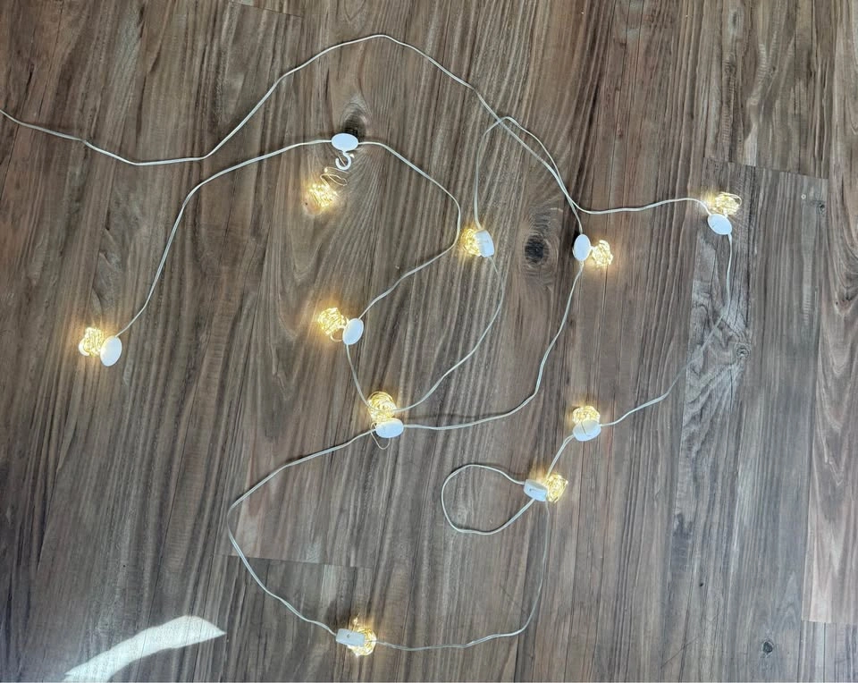 300 LED Curtain Fairy Lights with Remote, 9.8 × 9.8 Ft - photo 5