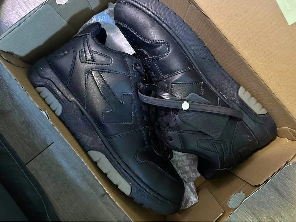 off white (used)