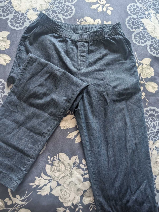 Uniqlo Women's Denim Elastic Waist Pants - photo 2
