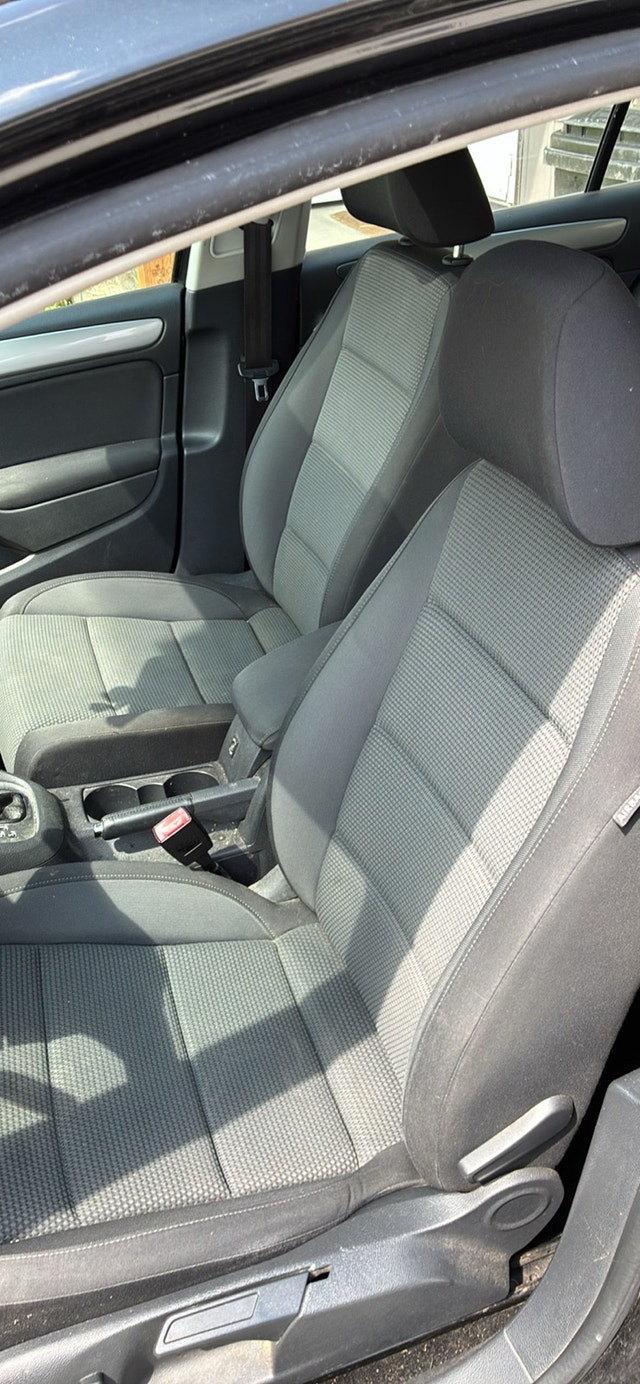 2013 VW golf hatchback - photo 4