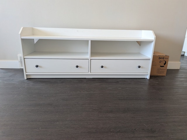 White HAUGA TV Stand