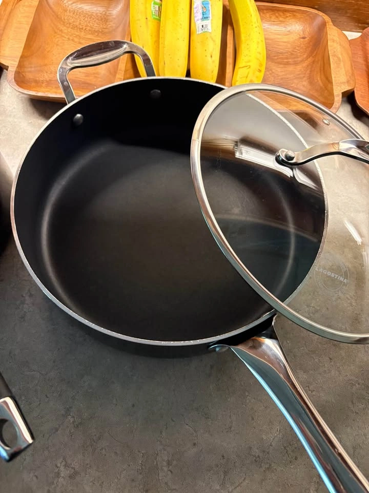 Lagostina Non-Stick Cookware Set (2 Pieces with Lids) - photo 5