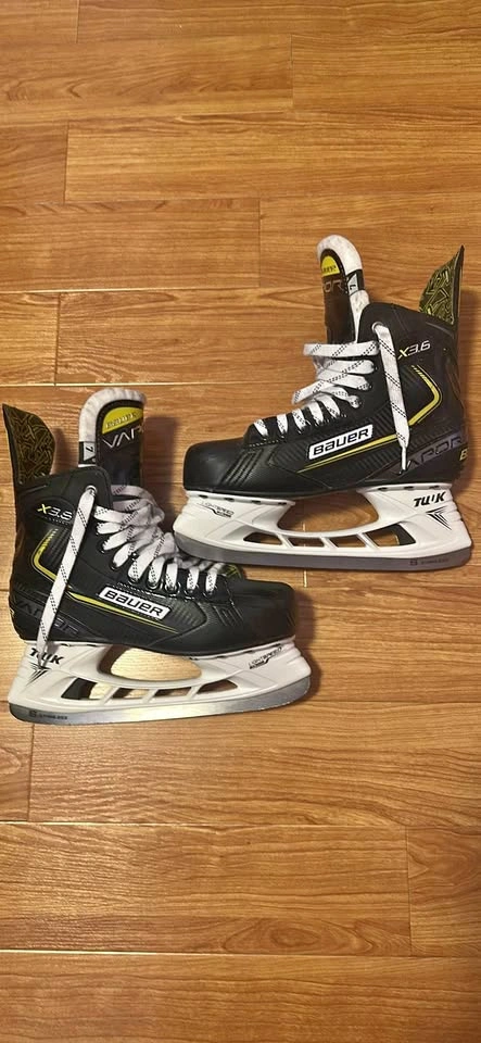 Bauer Vapor X3.6 Ice Skates