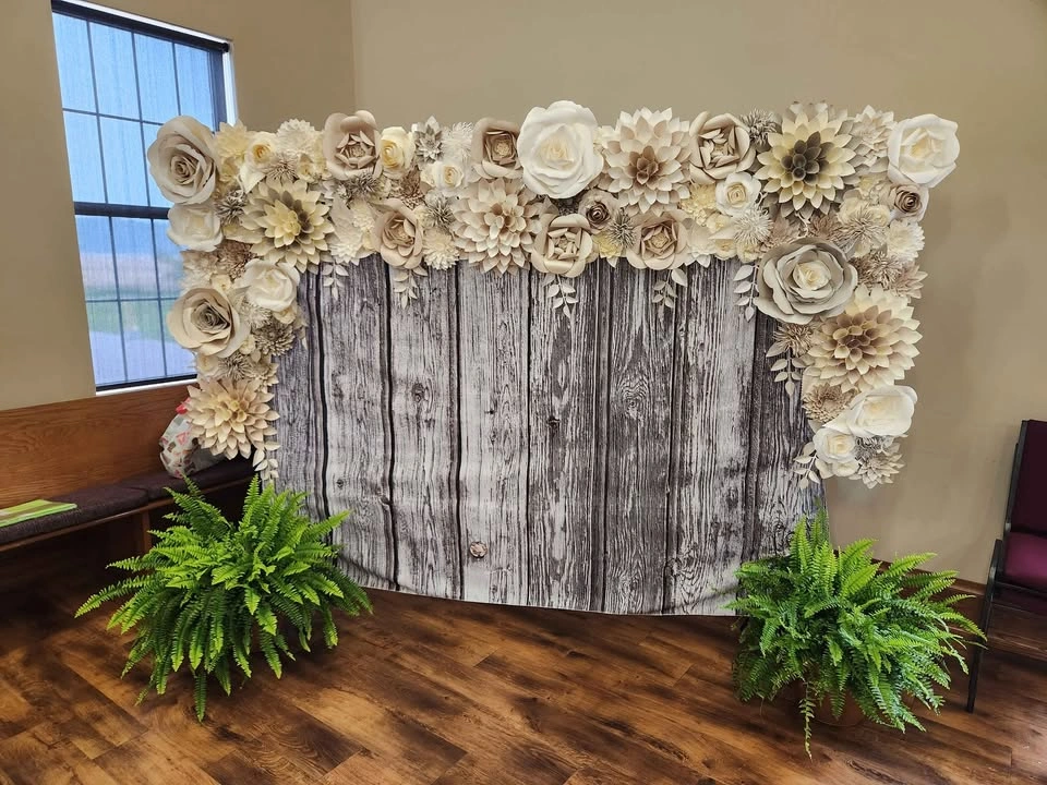 Paper flower Handmade backdrop/arch with fabric - photo 2