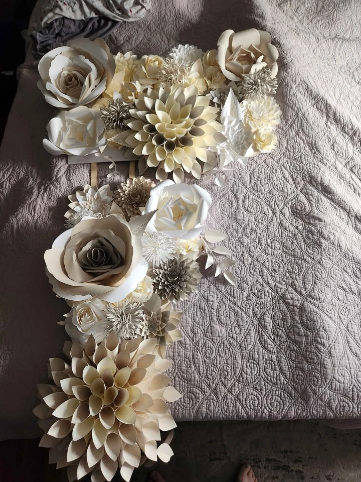 Paper flower Handmade backdrop/arch with fabric - photo 3