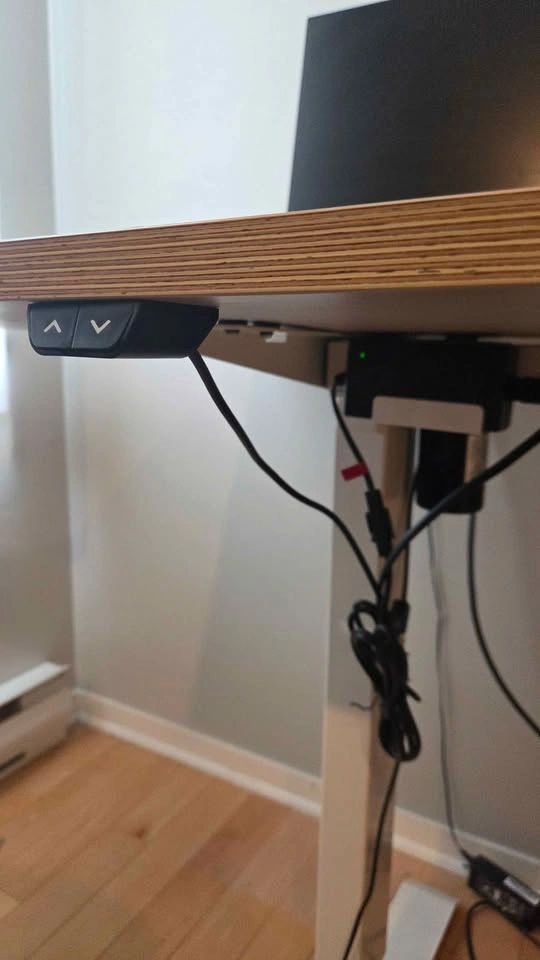 Sit-stand desk - photo 3