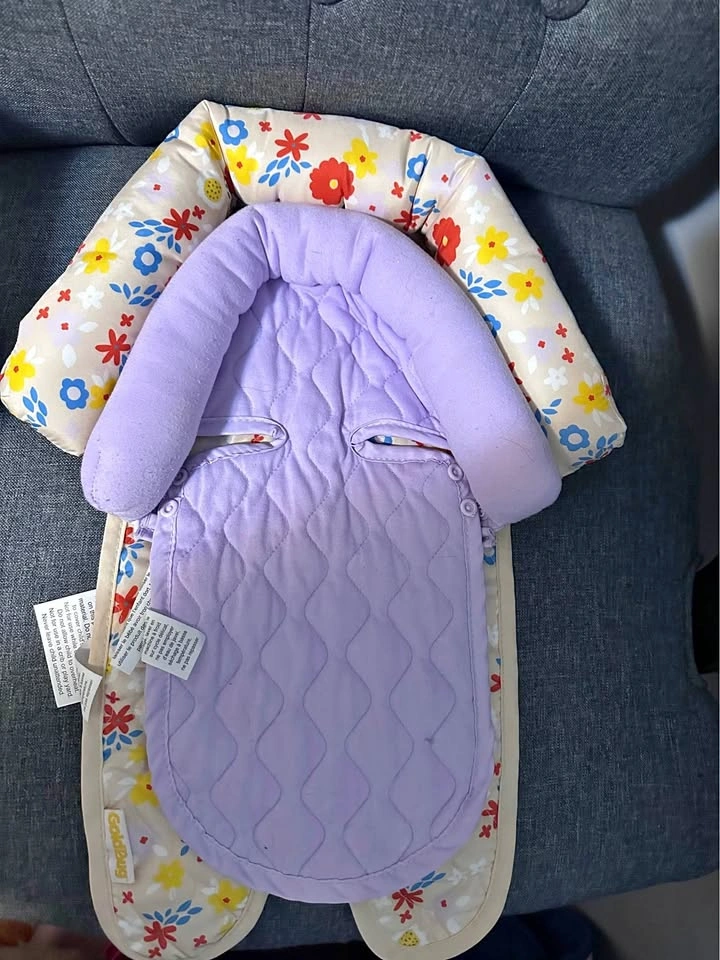Goldbug Floral Duo Head Support, Soft and Quilted Fabric
