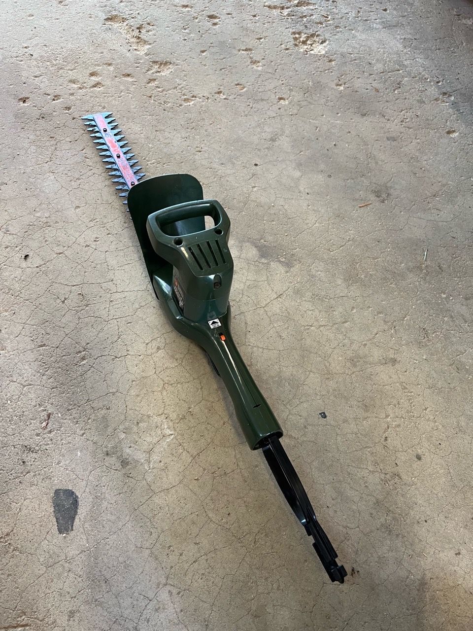 16” Hedge Trimmer - photo 2