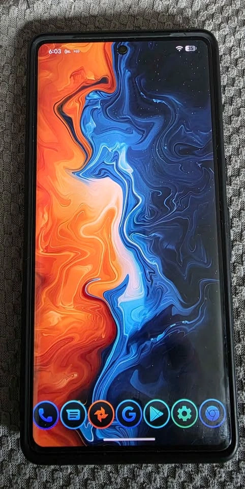 Google Pixel 7 Pro w/Case and Screen Protector - photo 2