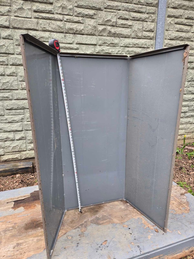 Shed Dog House Metal Roofing 4.5ft x 5.5ft approx.