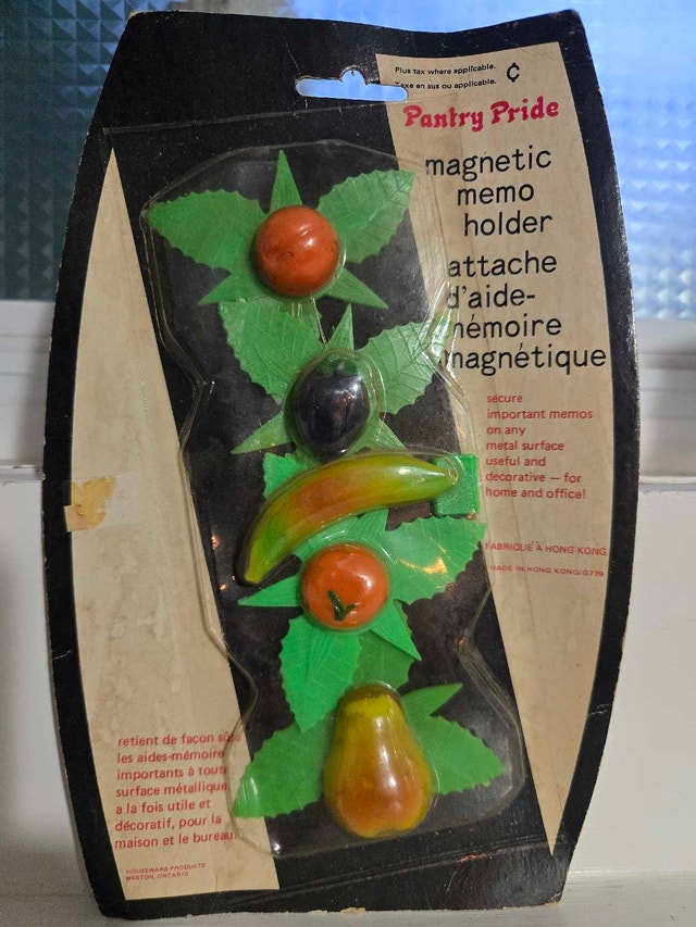 Pantry Pride Magnetic Memo Holder