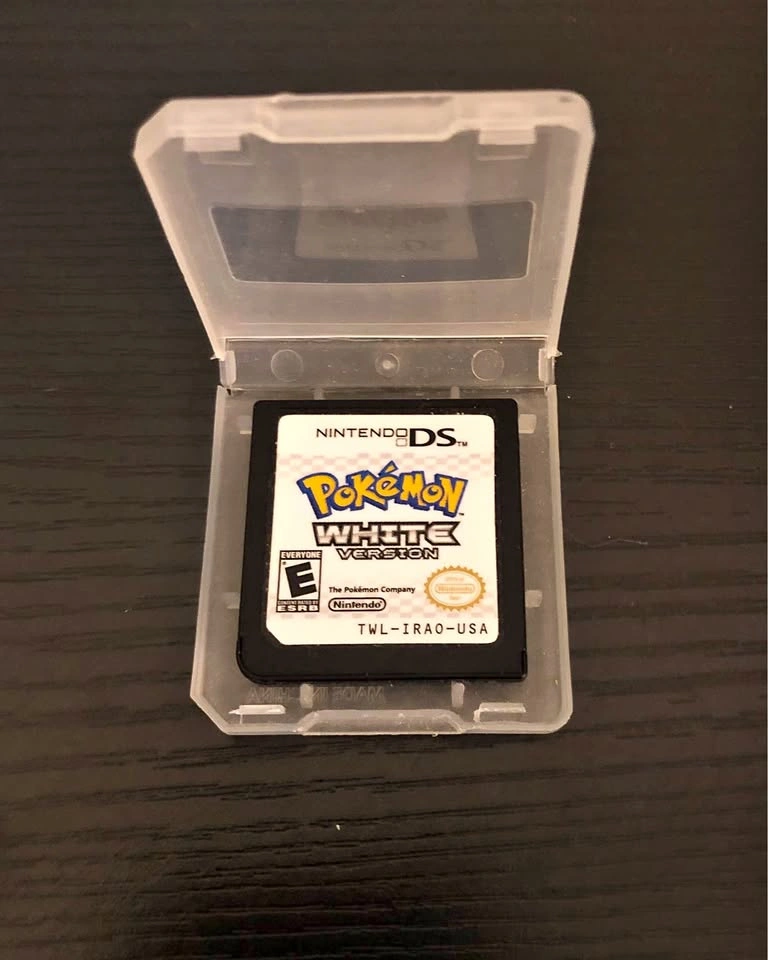 Pokémon White Version DS Loose with case