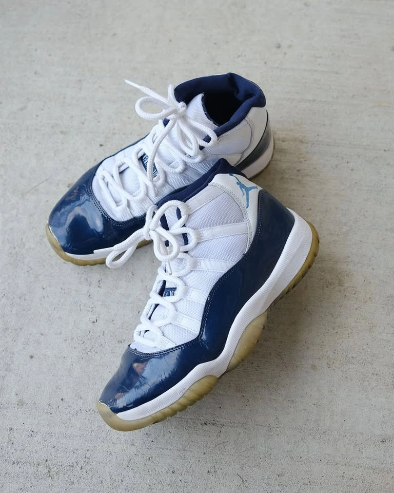 Men’s Nike Air Jordan 11 Retro Midnight Navy Win Like 82 Size 9 - photo 2