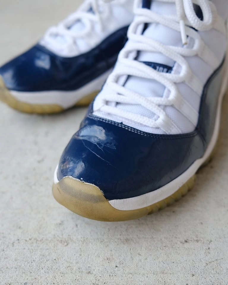 Men’s Nike Air Jordan 11 Retro Midnight Navy Win Like 82 Size 9 - photo 3