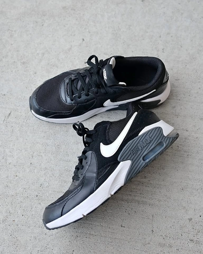 Nike Air Max Excee Black/White-Dark Grey 7.5 W