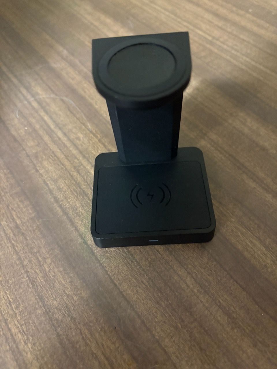 2-in-1 Wireless Charging Station