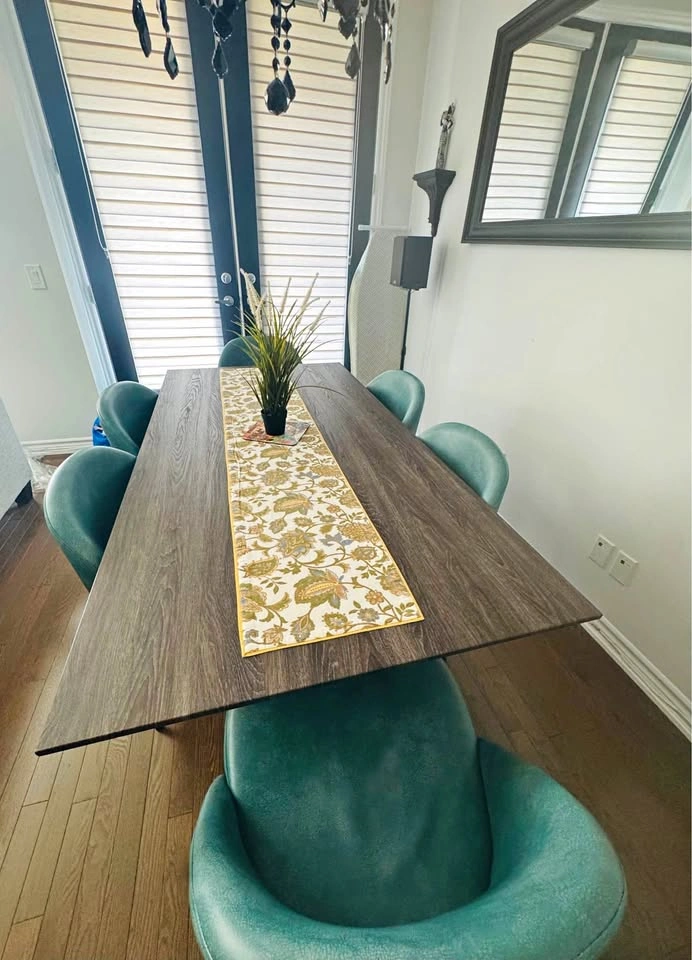 Dining Table Set of 6 chairs