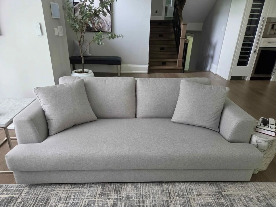 Crossroads Luxury Modern Grey Sofa - Brand New - photo 5