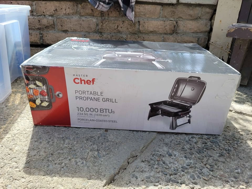Master Chef Propane Grill New, never opened! - photo 2