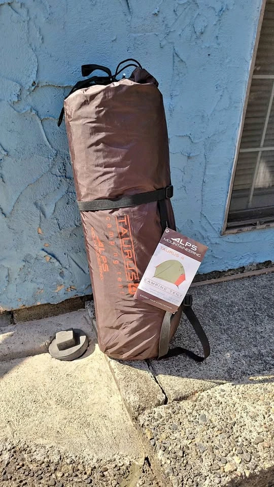Alps Taurus 4 Camping Tent