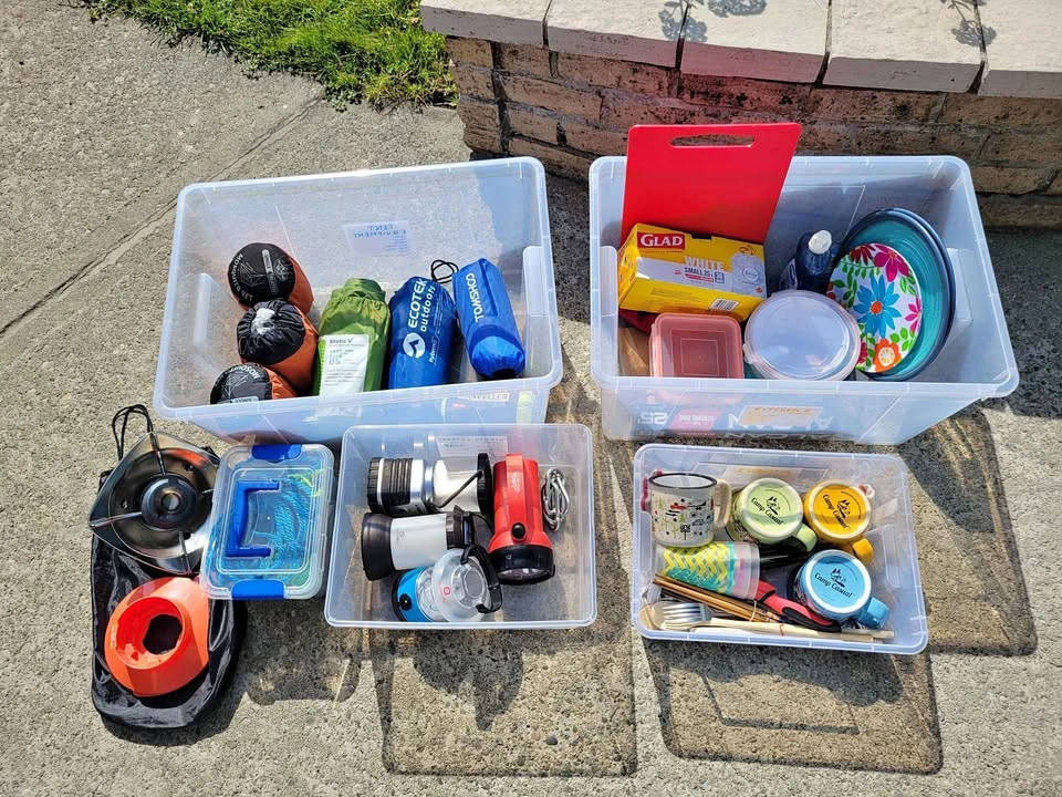 Camping Set (lamps, tarps, pads, kitchen equipment)