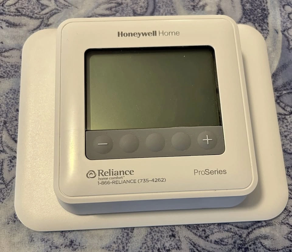 Honeywell Home T4 Pro Thermostat