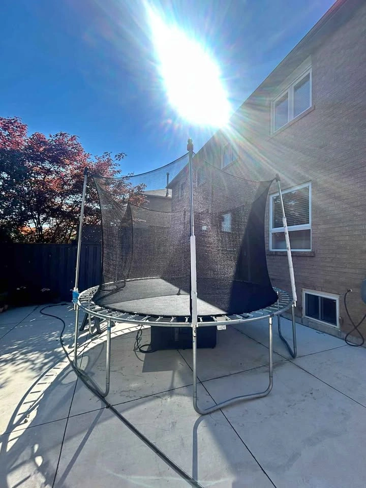 Trampoline