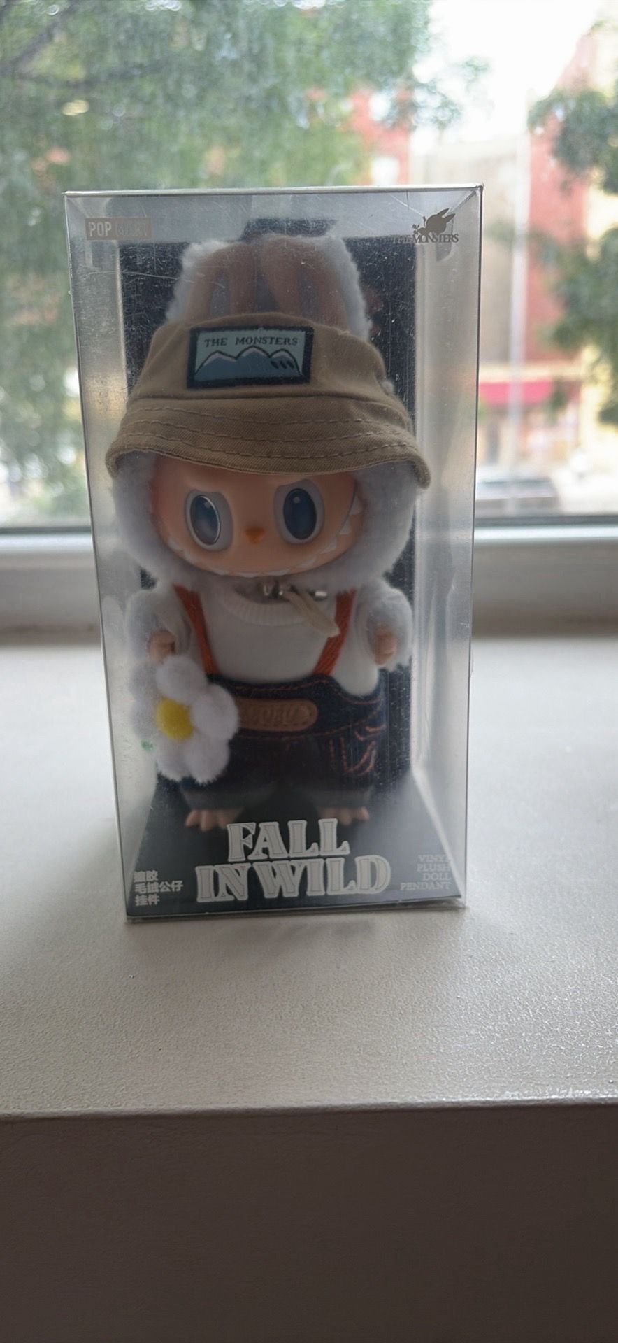 Fall in Wind Labubu