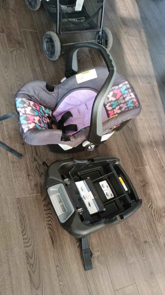 Baby Trend Car Seat - photo 2