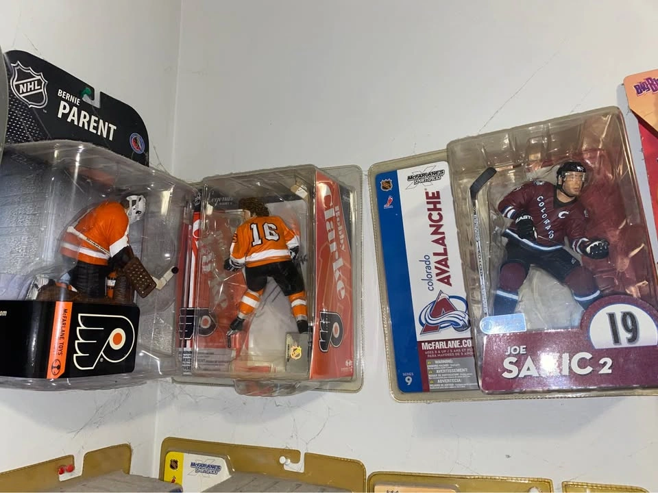 NHL McFarlane action figures chase variants (starting @ $10) - photo 2